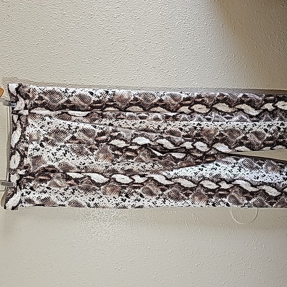 Verxy Snake Print Wide Leg Pants - Picture 7 of 7